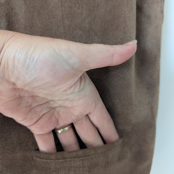 Vintage Brown Suede Vest With Adjustable Back Mens M - Picture 9 of 17